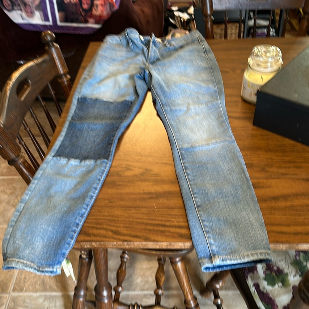 Universal Thread jeans in size 4